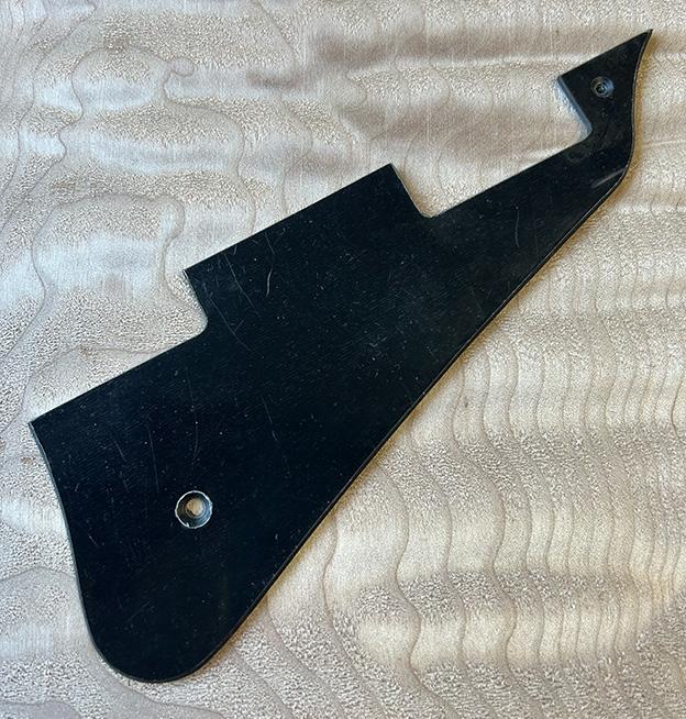 Maybach Lester Pickguard Black 1-ply Aged