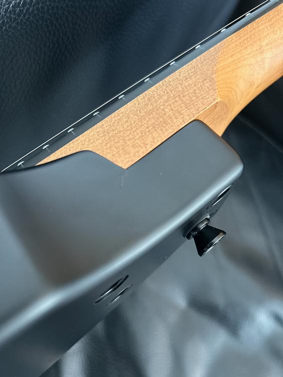 SPIRA Guitars V-400 MBK B-Stock